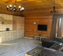 Коттедж с красивым видом из окна в Вилла Апсуа