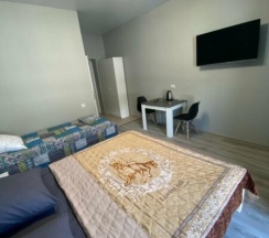 Трёхместный Стандартный номер с двуспальной и односпальной кроватями в Бархат