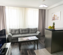 Двухместный люкс двуспальная кровать в Отель Downtown Suites Hotel Yerevan