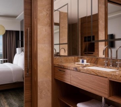 Номер улучшенный с 2 односпальными кроватями в Radisson Blu Olympiyskiy Hotel Moscow