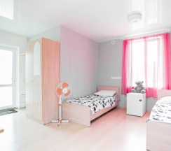 Номер стандарт семейный с 3 односпальными и 1 двуспальной кроватью в Алешкина мечта