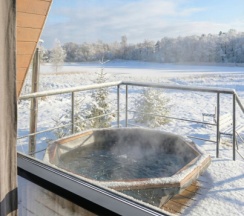 Дом чёрный люкс с банным чаном №10. Береговая линия. Можно с собаками в Трофимов Берег