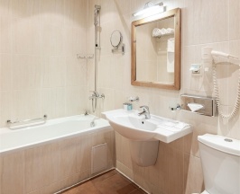 Номер Apartment Village, c гостиной и кухней - с двуспальной кроватью в Arthurs SPA Hotel by Mercure