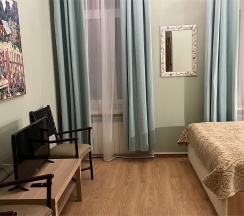 Базовый двухместный с одной большой кроватью в Comfort Hotel