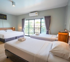 Номер семейный Standard с балконом в Basaya Beach Hotel & Resort