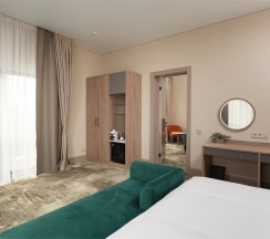 Suite Double Bed and Massage Yamaguchi в Камчатка Шале