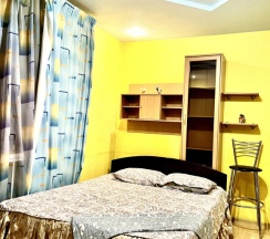 Апартаменты с красивым видом из окна в Apartment Stachki-malinovskovo
