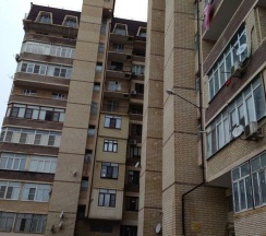 М.Горького 85Б. 2-комн.кв., 10-этаж, 126 в АнтиОтель