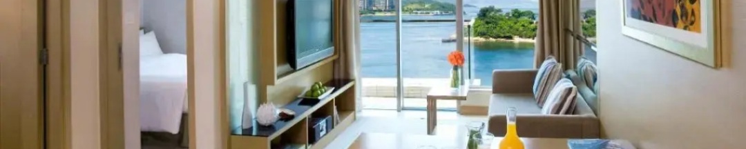 Трёхместный люкс с 2 комнатами в Royal View Hotel