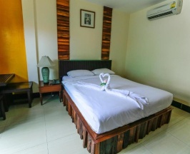 Двухместный номер Superior с балконом двуспальная кровать в Deeden Pattaya Resort