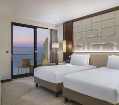 Номер Семейный совмещённый в Hilton Batumi