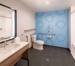 Четырёхместный номер Standard в Tru by Hilton Jacksonville South Mandarin