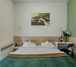 Четырехместный номер с диваном в Берисон