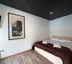 СЕМЕЙНЫЙ НОМЕР с общей ванной комнатой в Proloft city hostel&rooms