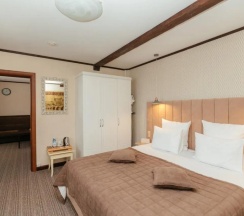 Двухместный полулюкс двуспальная кровать в Губернский