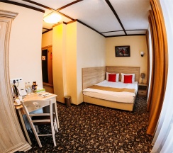 Стандартная комната с одной большой кроватью в Кауфман хаус