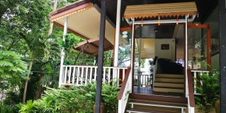 Карон: Курортный отель On The Hill Karon Resort