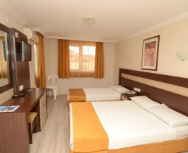 Трёхместный номер Standard в Enki Hotel