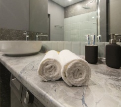 студия стандарт с видом на город  и ванной для 1-2 гостей (центр, ул. Сакко, 24, "Vivaldi"), 914 в Viva aparts