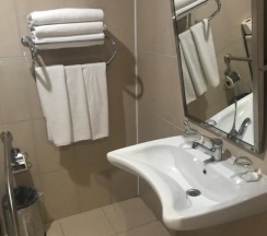 Двухместный номер Disabled Standard двуспальная кровать в Serra Park Hotel