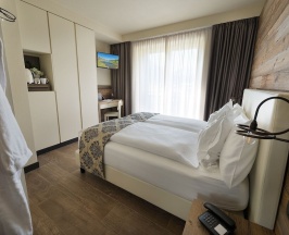Двухместный номер Comfort с балконом двуспальная кровать в Hotel Sporting - Family Hospitality