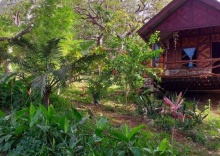 Бунгало с видом на сад в Rattana Bungalow