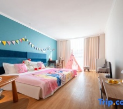 Номер Deluxe в Linghai Hotel