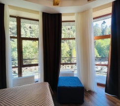 Двухместный номер Делюкс №704, 705 с видом на реку двуспальная кровать в Энергетик