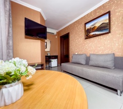 Семейный с балконом в Три богатыря by Viva Hotels Group