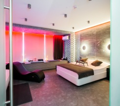 Room 1 в Capslock