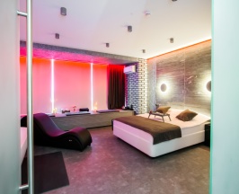Room 1 в Capslock