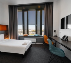 Стандарт 3-местный с 2-х ярусной кроватью в Delta Sirius