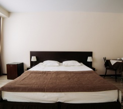 Большой в West hotel