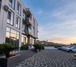 Квартира в My home Your home