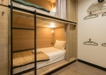 Кровать в общем номере в T Hostel at Victory Monument