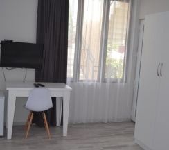Трёхместный номер Standard с балконом в Guest House Madonna