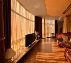 Двухместный номер VIP (двуспальная кровать) в Holiday