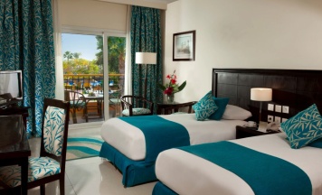 Двухместный номер с видом на бассейн 2 отдельные кровати в Sierra Sharm El Sheikh Hotel