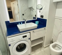 Трёхместный номер Superior с балконом и с видом на море в Апарт-отель MyGeorgia LLC Orbi City