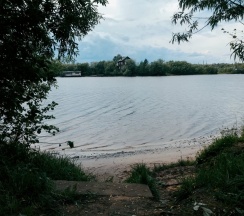Коттедж с красивым видом из окна в Эдем