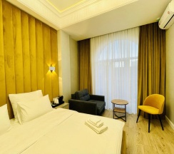 Номер Comfort с балконом в Parallel