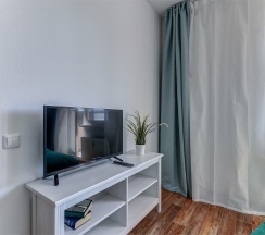 "Krista Kosta" Однокомнатная квартира (Метро Ленинский проспект/Автово, 10 минут на транспорте) в Rauktis apartments