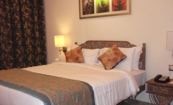 Люкс с красивым видом из окна в Evershine Resort & Spa