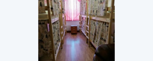 Койко-место в общем номере на 8 человек в Томас