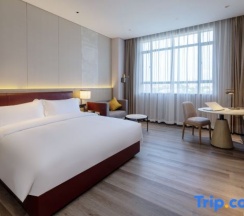 Номер Deluxe в Jinyuan Grand Hotel