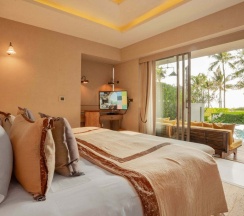 Двухместная вилла Pool Beach двуспальная кровать в Devasom Khao Lak Beach Resort & Villas