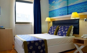 Двухместный номер Economy с красивым видом из окна двуспальная кровать в Club Aqua Plaza