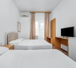 Трёхместный номер Standard c 1 комнатой в Green rent