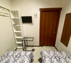 Двухместный номер Budget no window 2 отдельные кровати в Аристократ