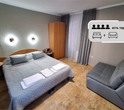 «КОМФОРТ ПЛЮС 3» С ТЕРРАСОЙ ЧЕТЫРЕХМЕСТНЫЙ НОМЕР ДВУСПАЛЬНОЙ КРОВАТЬЮ И ДИВАНОМ в Цитрус